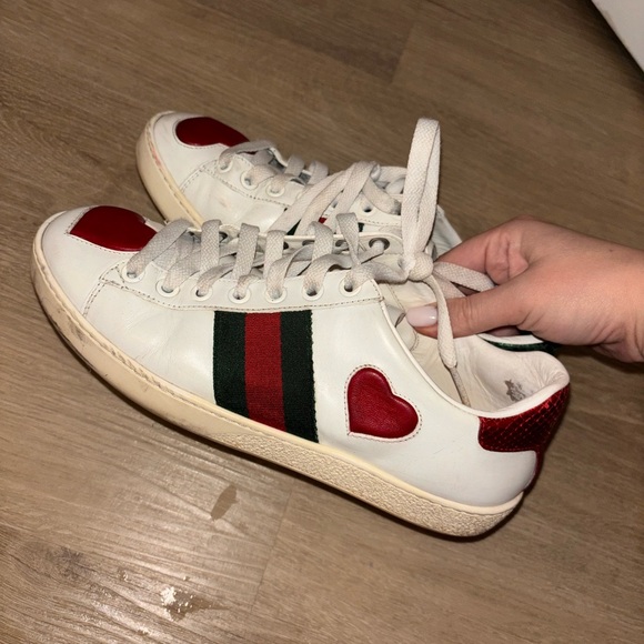 Gucci Ace’s (Heart) - Picture 1 of 4